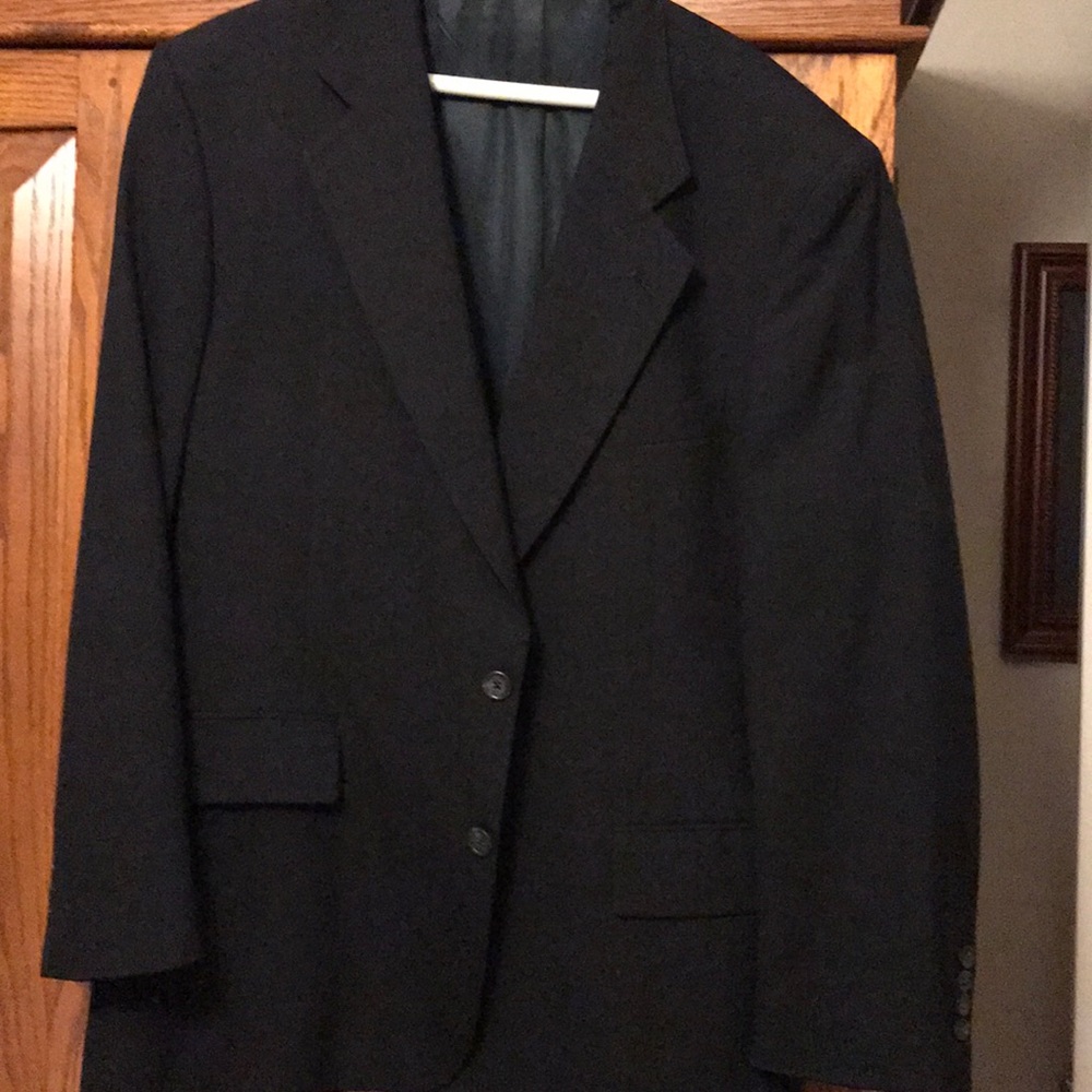 Men’s navy blue blazer